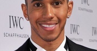 Lewis Hamilton sports a new, longer-haired, look