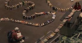 The Seattle Public Library breaks longest domino record using books