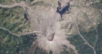 Screenshot from the new video, centered on Mount St. Helens