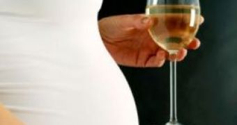 Mothers can afford to be light drinkers during pregnancy, study finds
