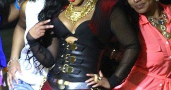 Lil’ Kim Is Barely Recognizable Anymore, Probably Had More Plastic Surgery