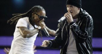 Lil Wayne and Eminem perform on SNL