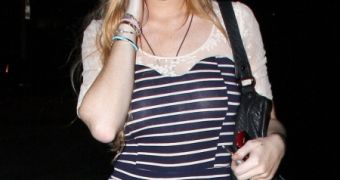 Lindsay Lohan Admits Drug Problem, Still Wants Career Back