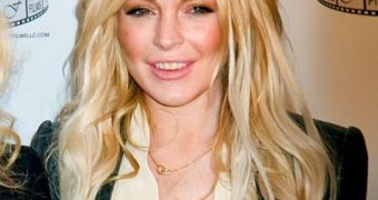 Lindsay Lohan believes she was sentence to jail because she’s a celebrity, says source
