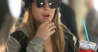 Lindsay Lohan tests positive for cocaine in random test drug, could go back to jail