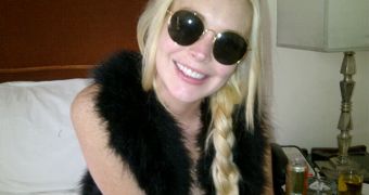 Lindsay Lohan got her teeth fixed, brags about it on Twitter