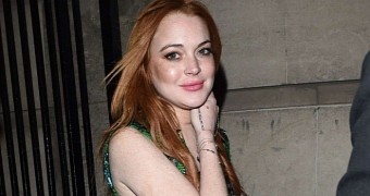 Lindsay Lohan Is “Secretly” Dating Tom Cruise