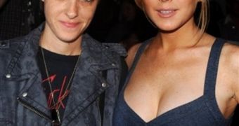Lindsay Lohan Is Trying to Get Back with Samantha Ronson