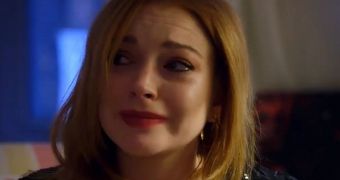Lindsay Lohan fights back tears in trailer for series finale on OWN