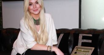 Lindsay Lohan shoots new ad in her own home, while under house arrest