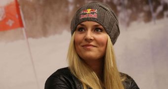 Lindsey Vonn is set to make her comeback to competitive race skiing after February injury and subsequent surgery