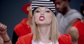 Taylor Swift has some beef with Harry Styles and Kendal Jenner in her new video "Shake It Off"
