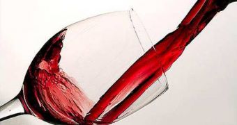 Half a glass of wine per day may prolong your life by about five years