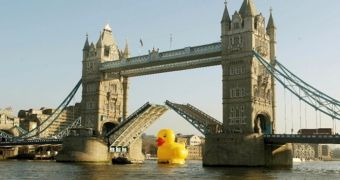 Tower bridge gates open for giant rubber duck