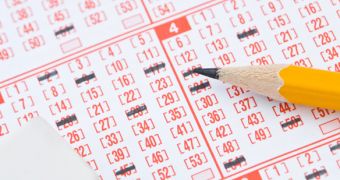 Lotto Mistake Wins Single Mom of Four $14M (€10.7M)