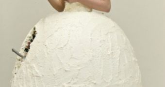 Wedding dress made of cake, designed by Lukka Sigurdardottir