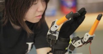 MIT invents robotic finger attachment