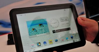 Fujitsu Arrows waterproof tablet