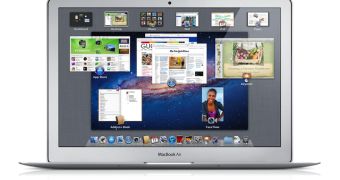 Apple advertises OS X Lion using MacBook Air machines