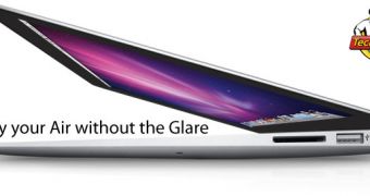 MacBook Air Loses Glare, Gains Black Bezel with TechRestore Screen-Swapping Program