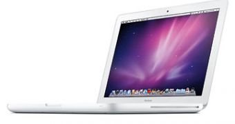 Apple's new, 13-inch, polycarbonate, white MacBook (unibody design)
