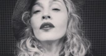 Madonna shows off her flawless complexion in Instagram pic