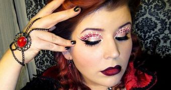 Goldie Starling transforms herself into Spider Queen for Halloween in makeup tutorial