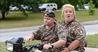Sugar Bear did not cheat on Mama June, it's all reality TV fakery