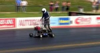 Matt McKeown claims shopping cart speed record