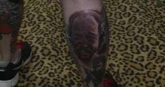 Man Gets Leg Tattoo of Charles Ramsey's Face – Photo