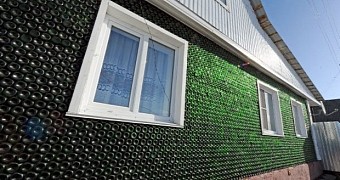 This home is almost entirely built out of bottles