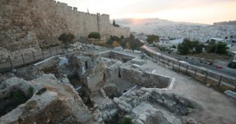 Archaeologists in Jerusalem unearth mansion dating back to Jesus' time