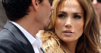 Marc Anthony reportedly told Jennifer Lopez to see a psychiatrist because of romance with backup dancer