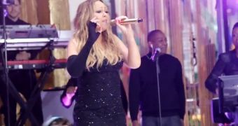 Mariah Carey performs medley, is accused of lip-synching the most difficult notes