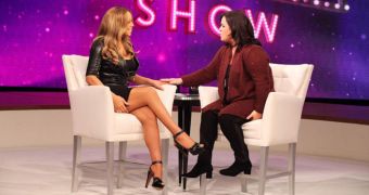Mariah Carey shows off new figure, courtesy of Jenny Craig, on The Rosie Show