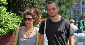 Actress Marisa Tomei and Logan Marshall-Green may tie the knot