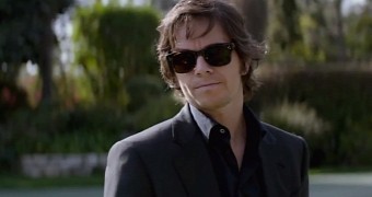 Mark Wahlberg looks frail and sickly in first trailer for “The Gambler,” for which he lost 60 pounds (27.2 kg)