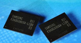 Samsung begins mass production of 3-bit MLC NAND chips