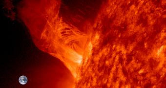 Massive Recent Sun Eruption Could Engulf 20 Earths and Have Room to Spare -  Video