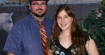 Mayim Bialik and Michael Stone are getting a divorce after 9 years of married life