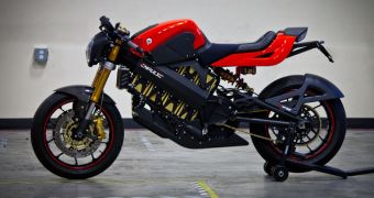 Media Outlet Takes Electric Motorcycle Out for a Spin, Praises Its Capabilities [Video]