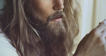 Ben Dahlhaus has such gorgeous hair he can make even women feel insecure