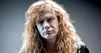 Dave Mustaine rolls out soup kitchen in Haiti