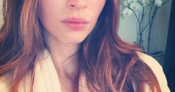 Megan Fox joins Instagram and posts her first selfie, sans make-up