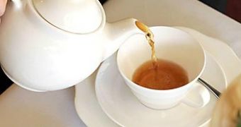 Survey shows men don’t want to make tea for their colleagues, often use various methods to avoid it and have women do it