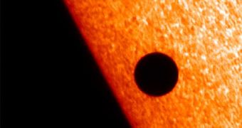 Image of Mercury passing in front of the Sun