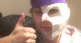 5 Seconds of Summer guitarist Michael Clifford suffered burns after on-stage mishap in London