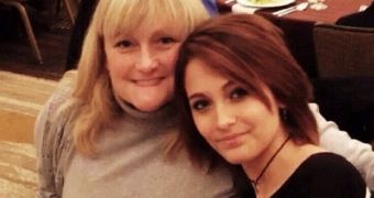 Paris Jackson and mom Debbie Rowe are reconciled, working on their relationship