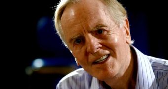 John Sculley believes that Microsoft is not a consumer-shaped company