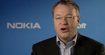 Stephen Elop says Windows Phone users will get exciting features